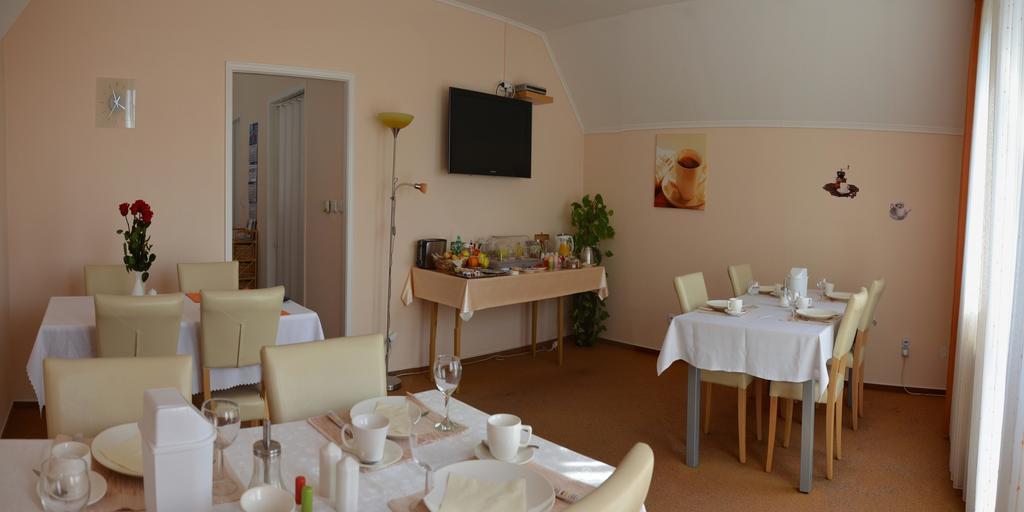 Penzion Duo Hotel Mladá Boleslav Екстериор снимка