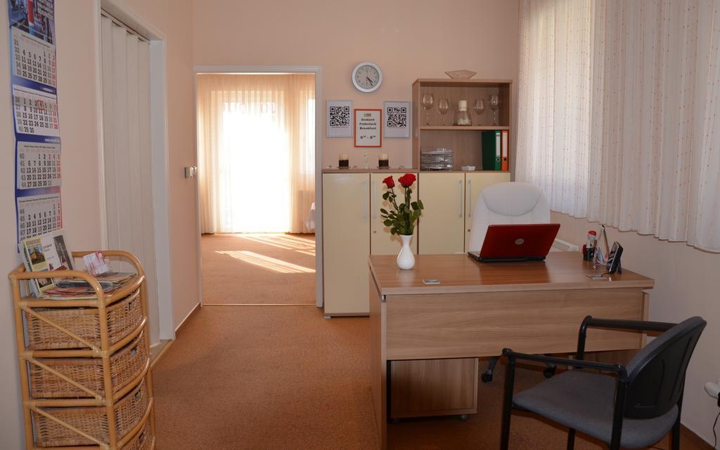 Penzion Duo Hotel Mladá Boleslav Екстериор снимка